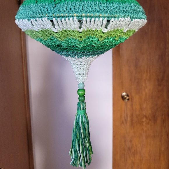 Handmade crochet hanging lantern - Picture 4 of 6